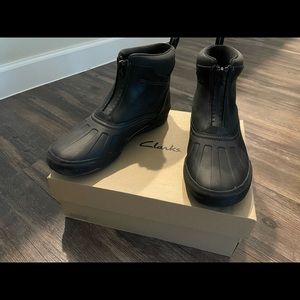 —SOLD—Clark’s Bowman Top Waterproof Duck Boots Size 11. Can fit Size 12